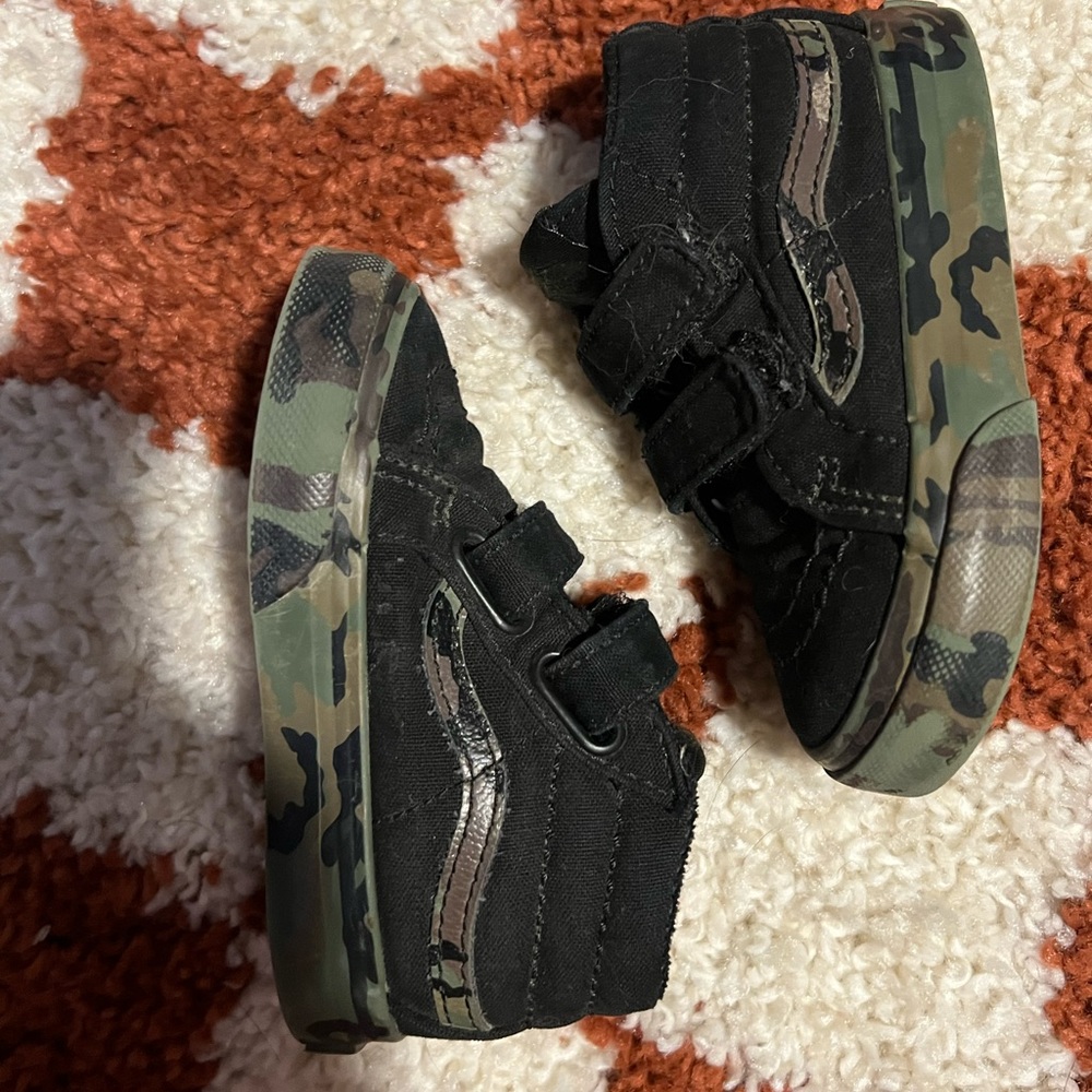Toddler Camo Vans